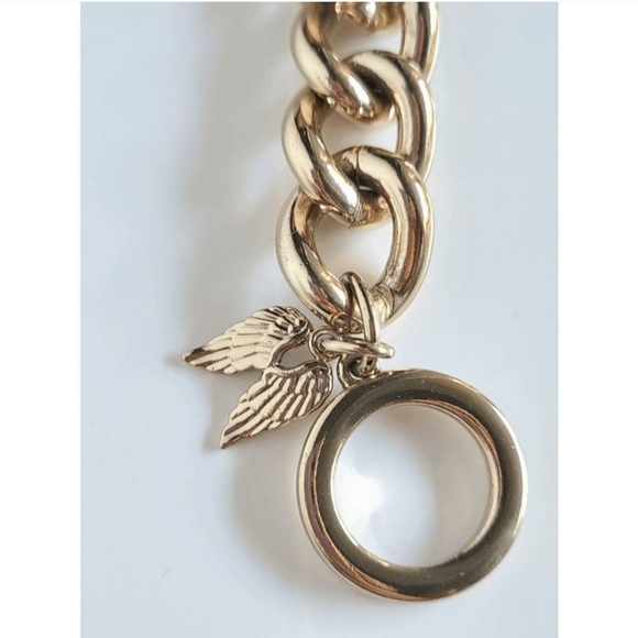 Victoria Secret Chain Link Bracelet. - Picture 9 of 12